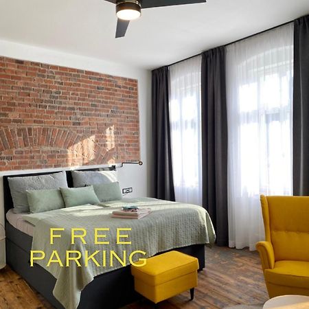 Four Rooms Carlsbad Authentic Karlsbad Eksteriør billede