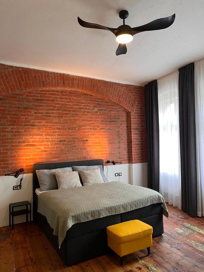Four Rooms Carlsbad Authentic Karlsbad Eksteriør billede