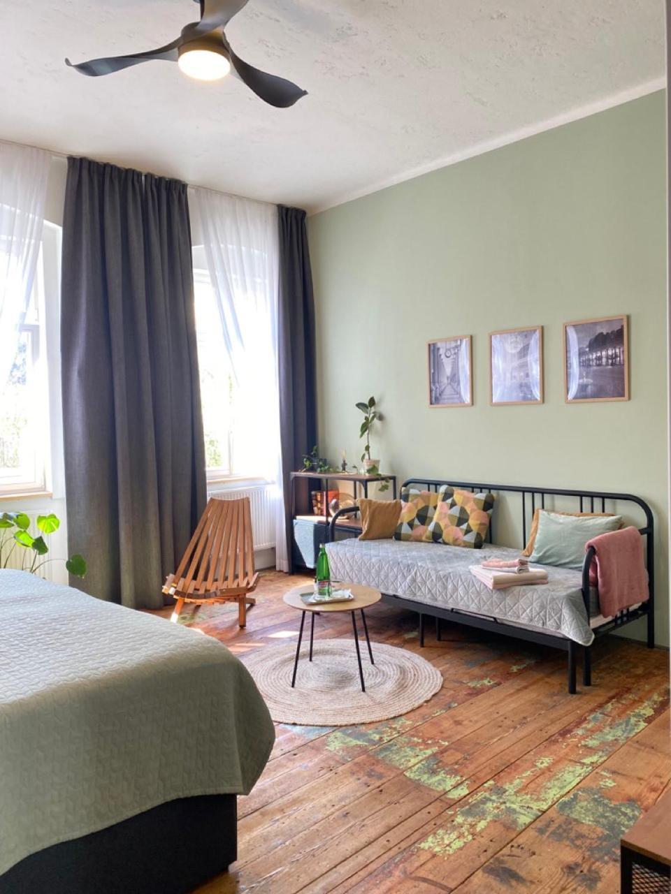Four Rooms Carlsbad Authentic Karlsbad Eksteriør billede