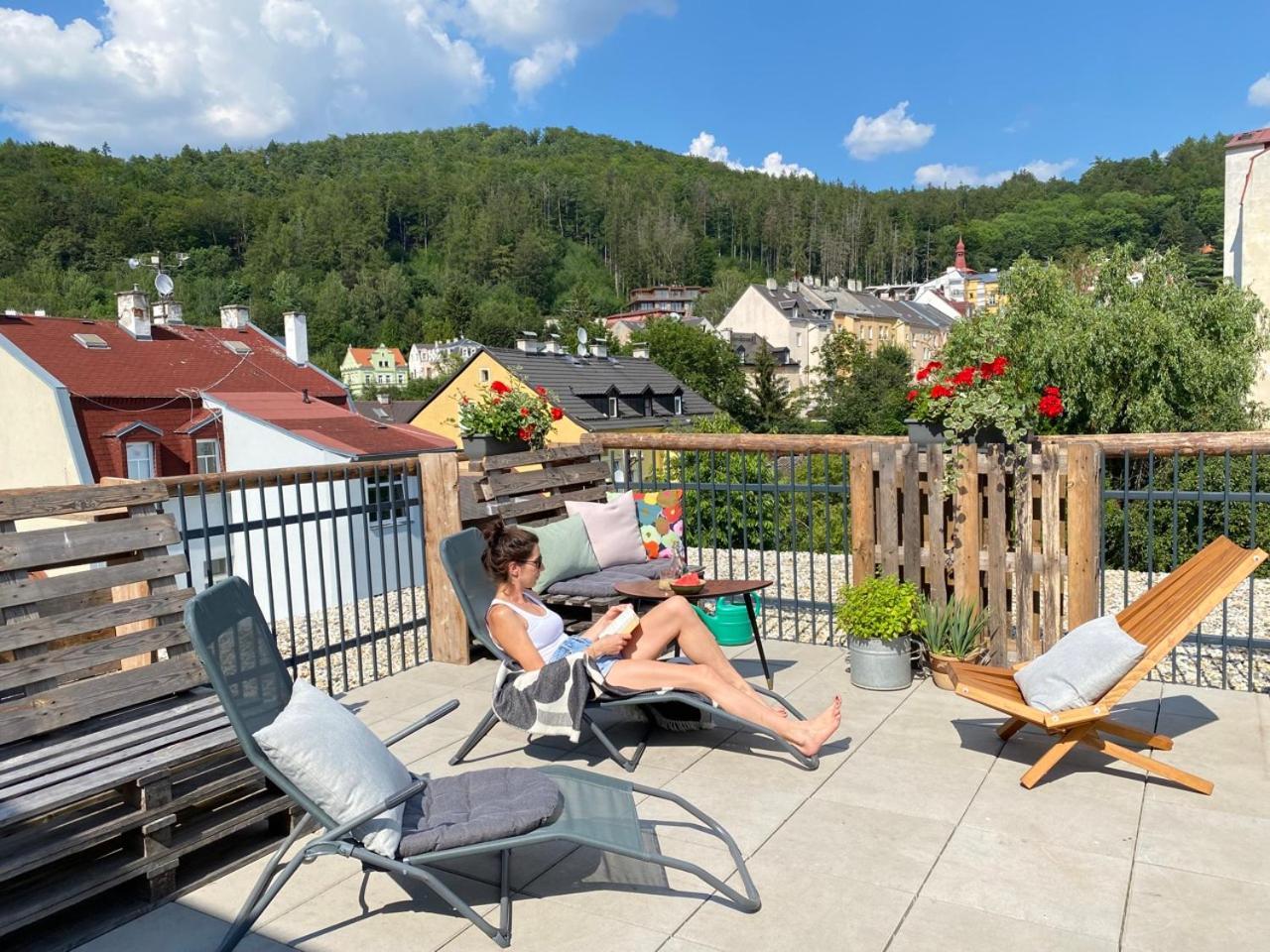 Four Rooms Carlsbad Authentic Karlsbad Eksteriør billede